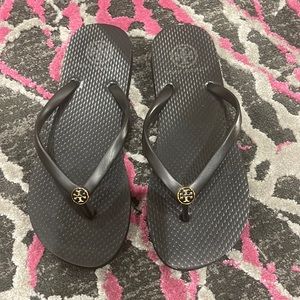 Worn once new black Tory Burch sandals. Size 6